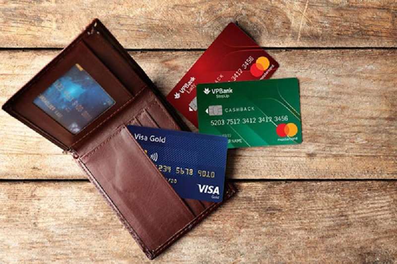 Giao dịch được thực hiện qua nhiều ngân hàng